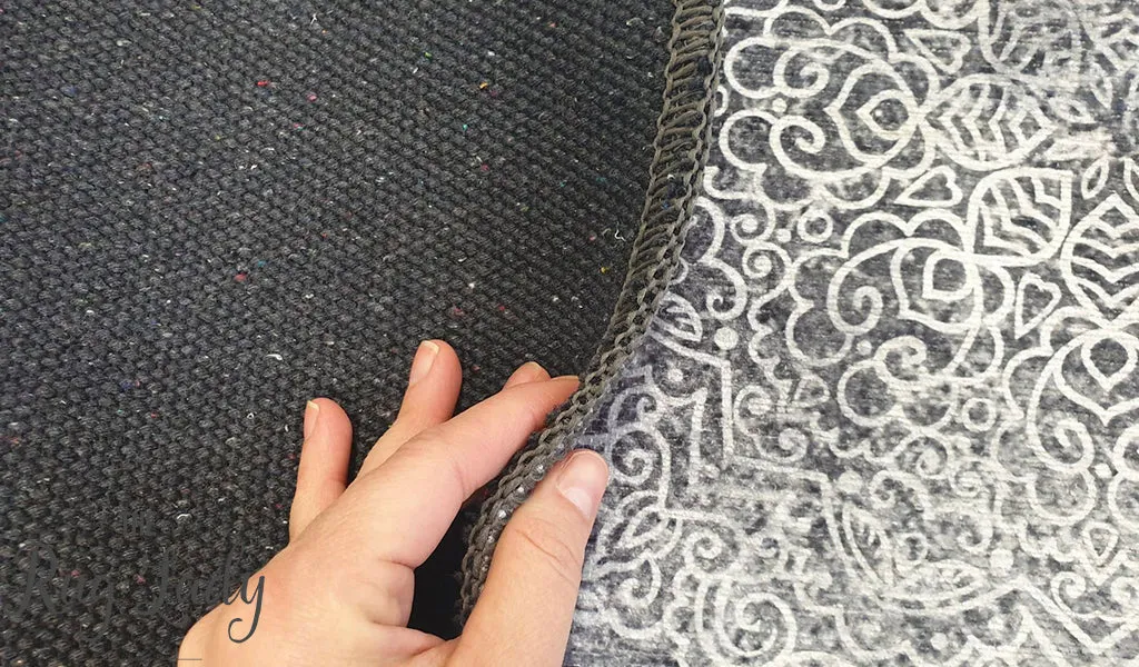 Spirit Grey Flower Distressed Rug