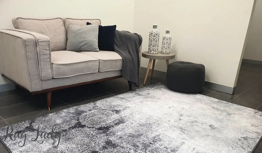 Spirit Grey Flower Distressed Rug