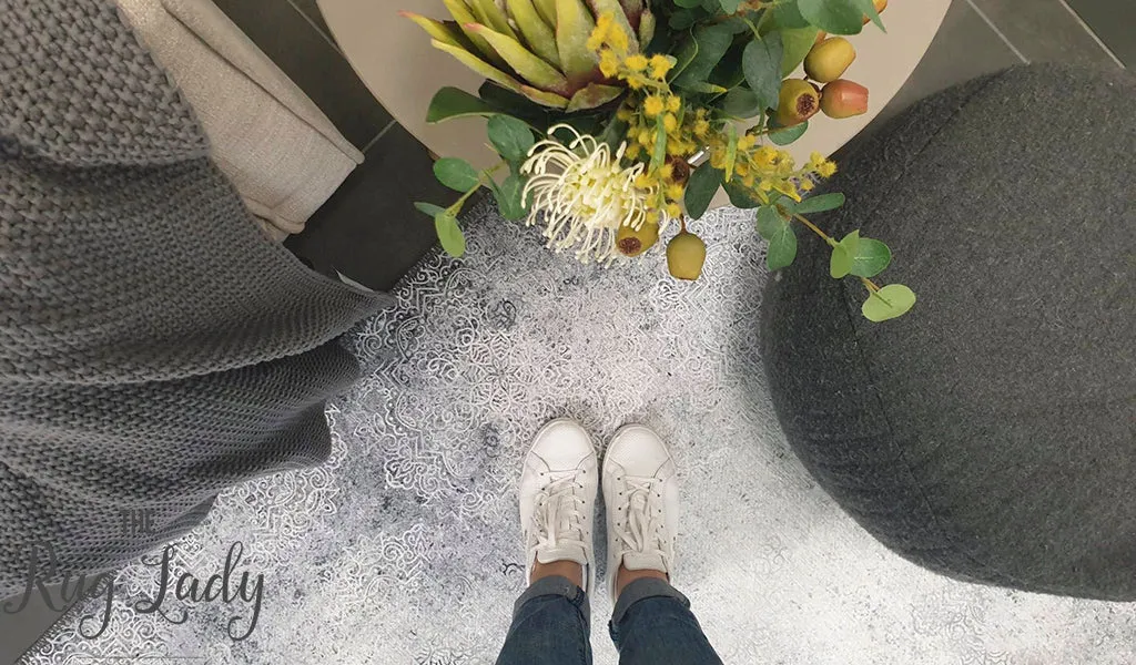 Spirit Grey Flower Distressed Rug